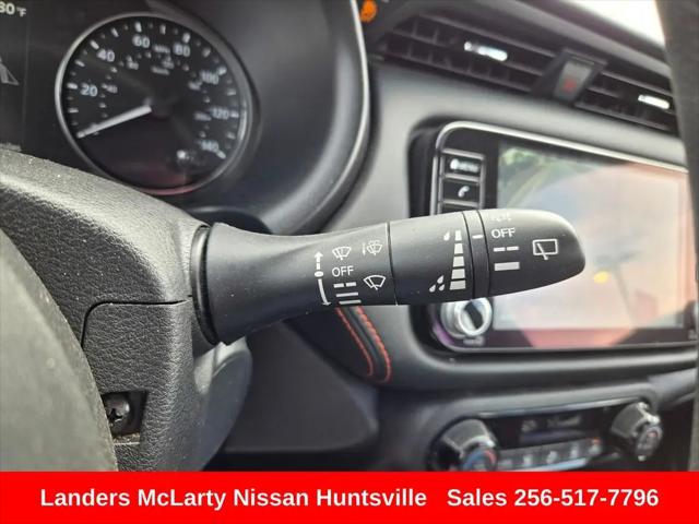 2024 Nissan Kicks SR Xtronic CVT