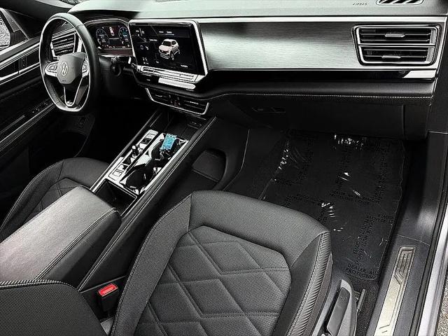 2024 Volkswagen Atlas Cross Sport 2.0T SE w/Technology