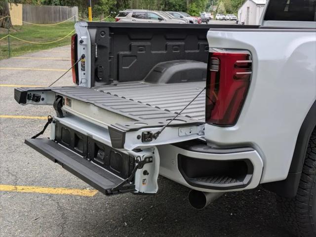 2026 GMC Sierra 3500HD Crew Cab, Long Bed, Denali Ultimate, 4WD