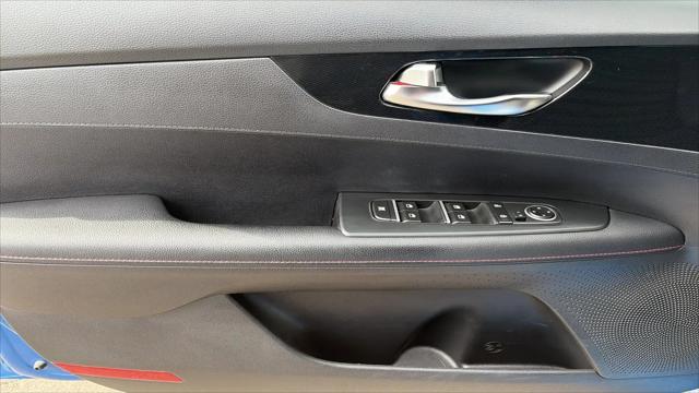 2022 Kia Forte GT Manual