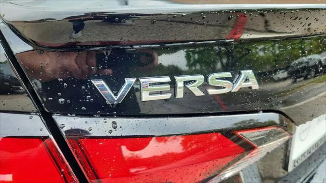 2025 Nissan Versa 1.6 SR