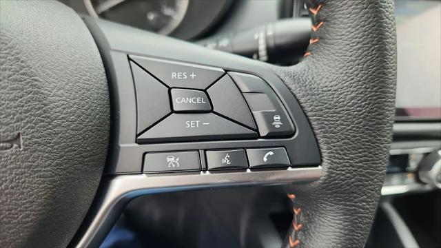 2025 Nissan Versa 1.6 SR