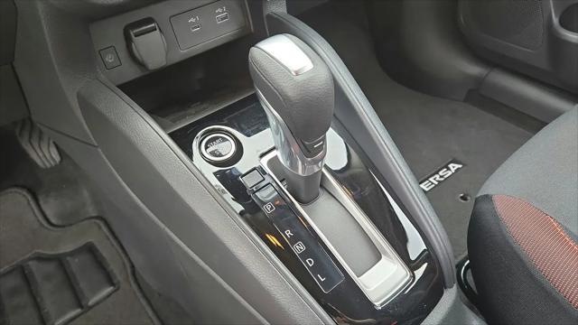 2025 Nissan Versa 1.6 SR