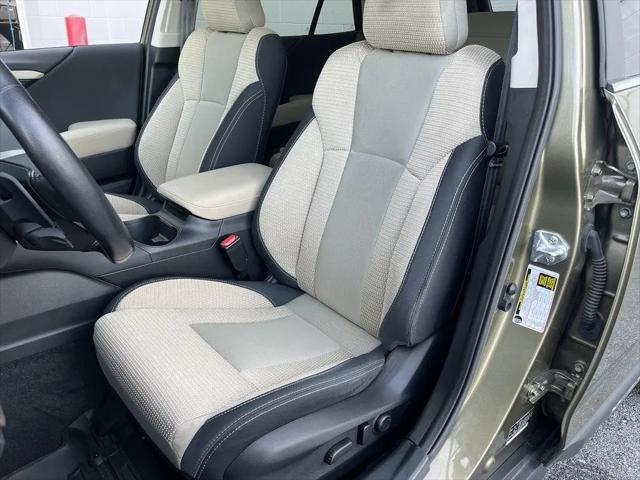 2022 Subaru Outback Premium