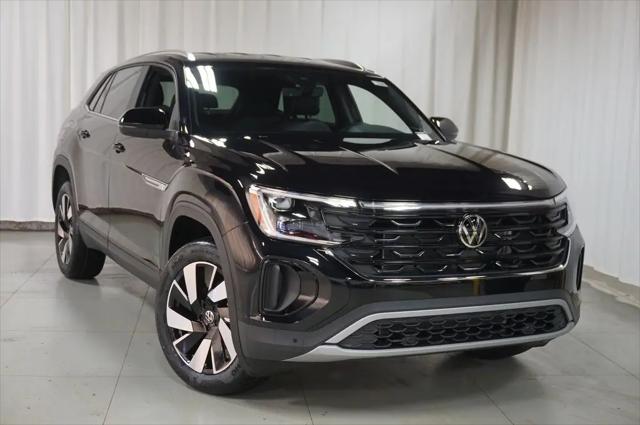 2026 Volkswagen Atlas Cross Sport SE with Technology