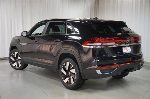 2026 Volkswagen Atlas Cross Sport SE with Technology