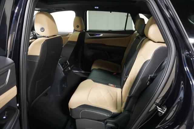 2026 Volkswagen Atlas Cross Sport SE with Technology