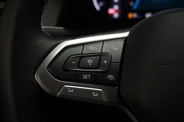 2026 Volkswagen Atlas Cross Sport SE with Technology