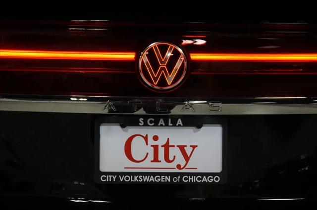 2026 Volkswagen Atlas Cross Sport SE with Technology