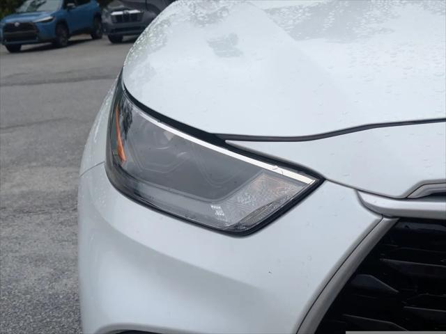2023 Toyota Highlander Hybrid LE