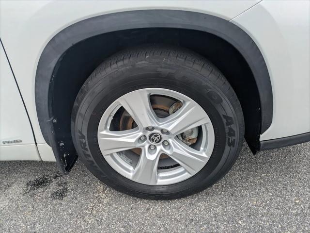 2023 Toyota Highlander Hybrid LE