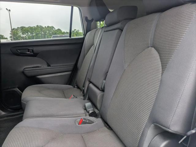 2023 Toyota Highlander Hybrid LE