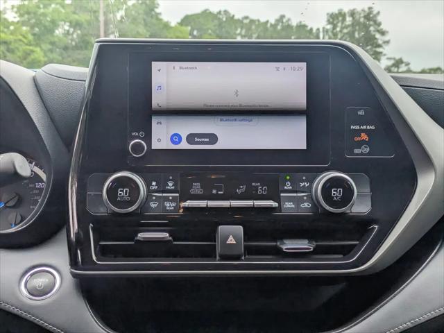 2023 Toyota Highlander Hybrid LE