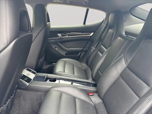 2016 Porsche Panamera Panamera