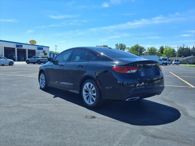 2015 Chrysler 200 S