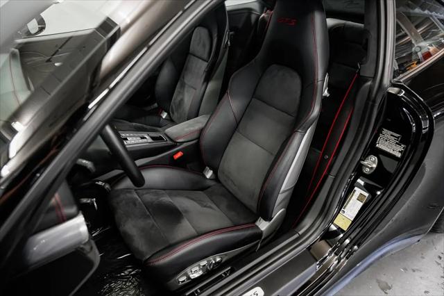 2016 Porsche 911 Carrera GTS