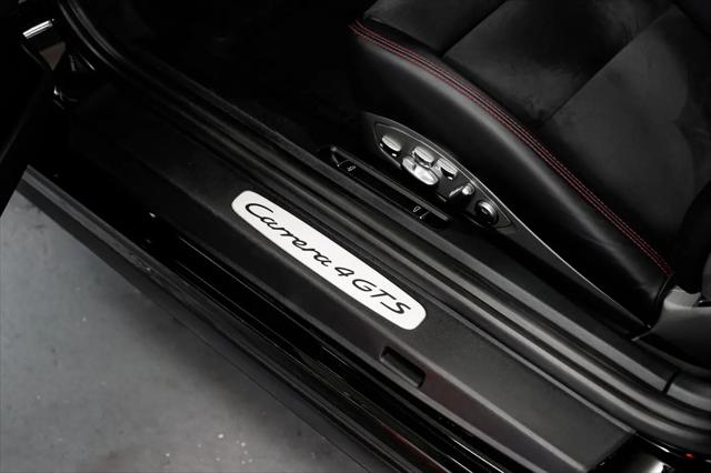 2016 Porsche 911 Carrera GTS