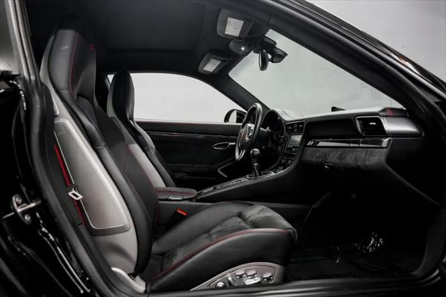 2016 Porsche 911 Carrera GTS