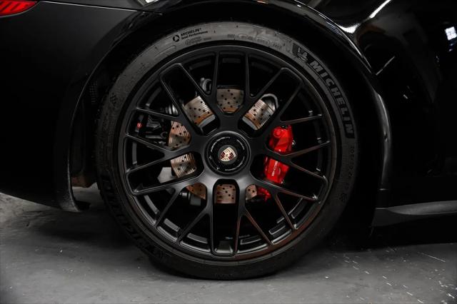 2016 Porsche 911 Carrera GTS