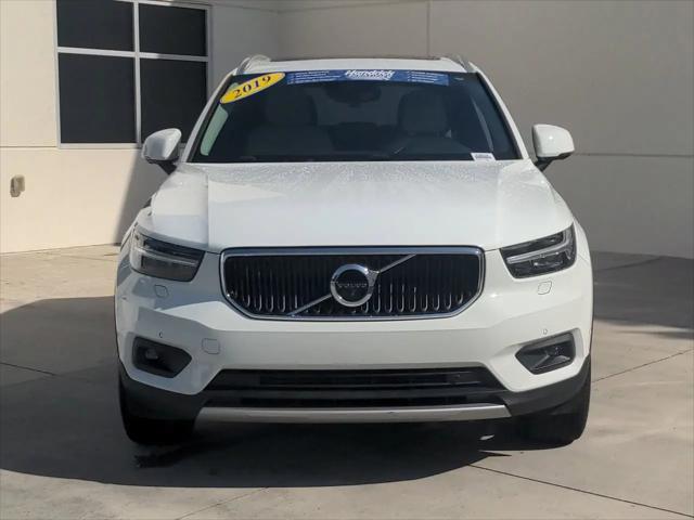 2019 Volvo XC40 T5 Momentum