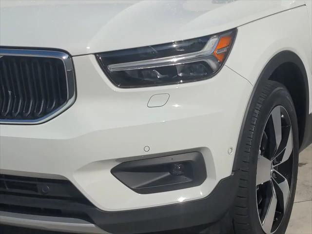 2019 Volvo XC40 T5 Momentum