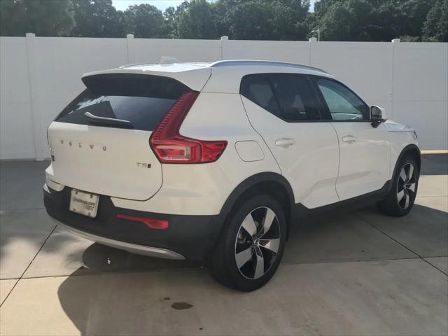 2019 Volvo XC40 T5 Momentum