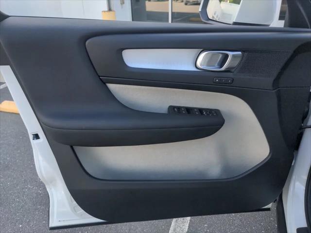2019 Volvo XC40 T5 Momentum