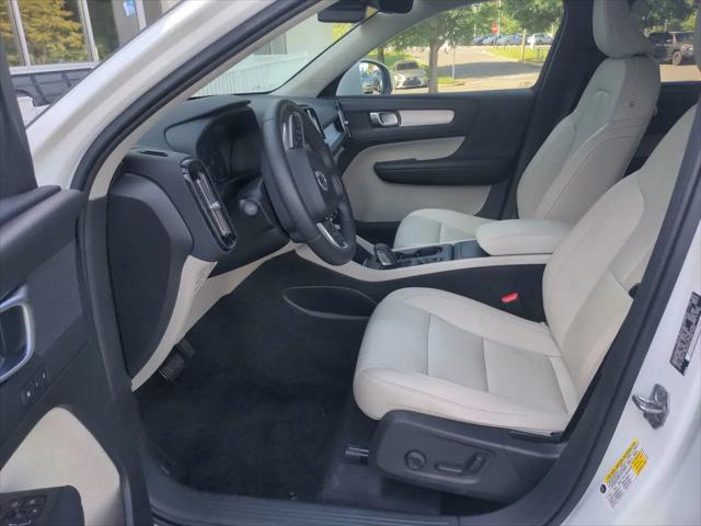 2019 Volvo XC40 T5 Momentum