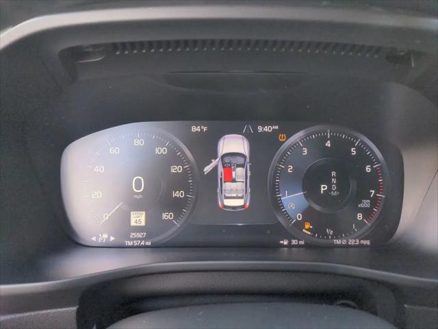 2019 Volvo XC40 T5 Momentum