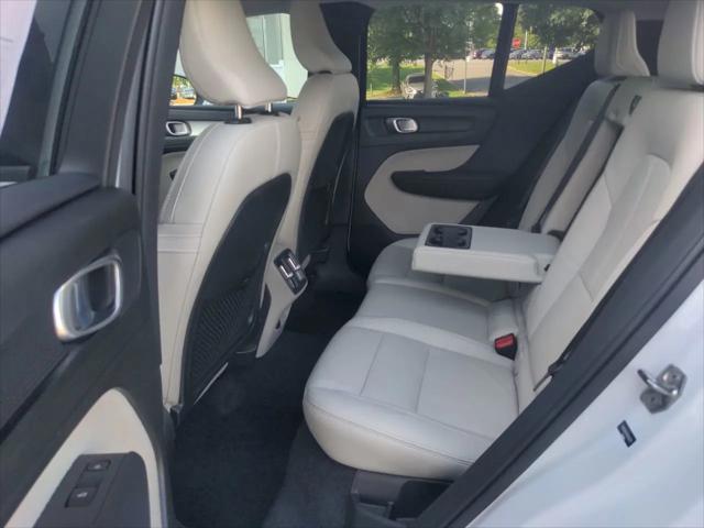 2019 Volvo XC40 T5 Momentum