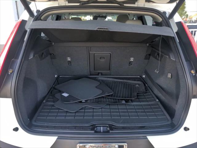 2019 Volvo XC40 T5 Momentum