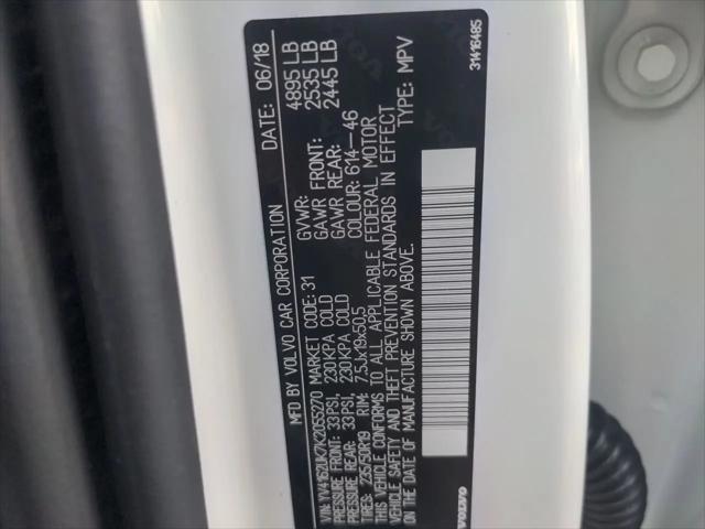 2019 Volvo XC40 T5 Momentum