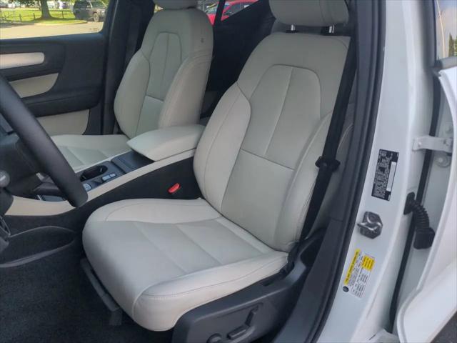 2019 Volvo XC40 T5 Momentum