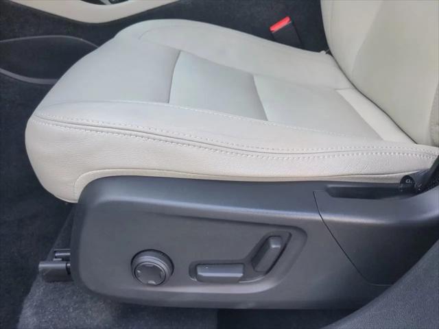 2019 Volvo XC40 T5 Momentum