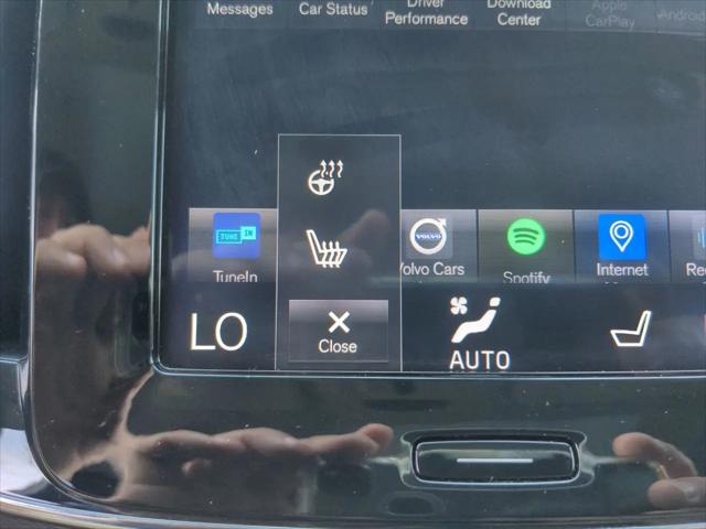 2019 Volvo XC40 T5 Momentum