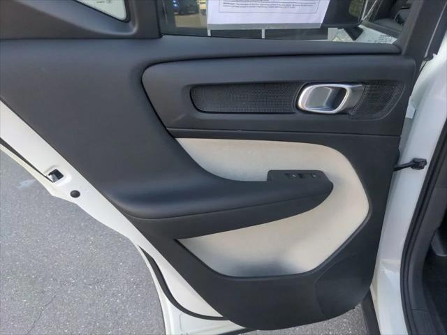 2019 Volvo XC40 T5 Momentum