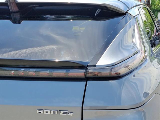 2024 Cadillac iQ Luxury w/1SC
