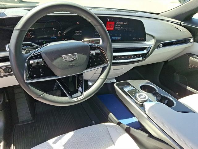 2024 Cadillac iQ Luxury w/1SC