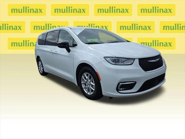 2025 Chrysler Pacifica Select for sale in Olympia, WA