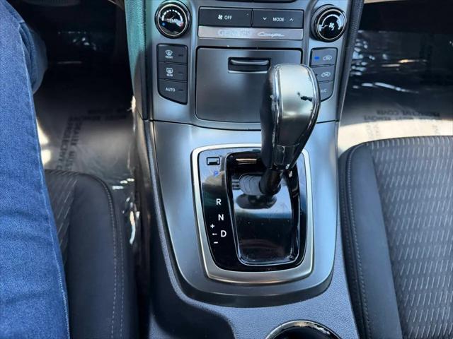 2015 Hyundai Genesis Coupe 3.8 Base