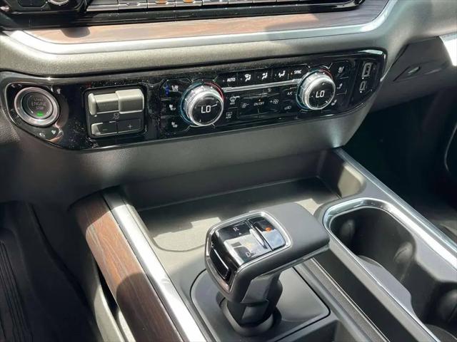 2026 GMC Sierra 1500 Crew Cab, Short Bed, SLT, 4WD