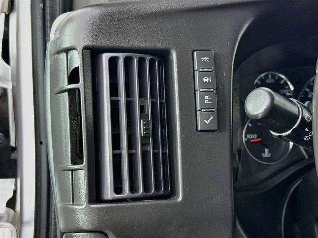 2023 Chevrolet Express Passenger RWD 2500 Regular Wheelbase LS
