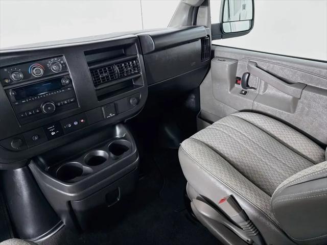 2023 Chevrolet Express Passenger RWD 2500 Regular Wheelbase LS