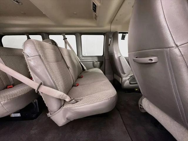 2023 Chevrolet Express Passenger RWD 2500 Regular Wheelbase LS