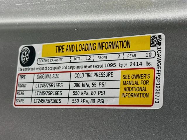 2023 Chevrolet Express Passenger RWD 2500 Regular Wheelbase LS