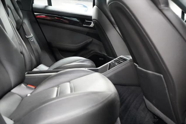 2018 Porsche Panamera 4S