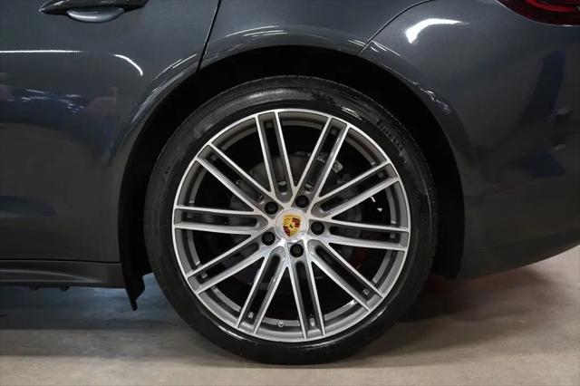 2018 Porsche Panamera 4S