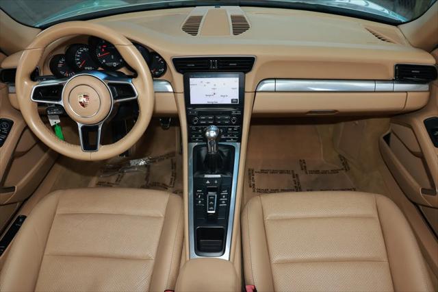 2017 Porsche 911 Carrera