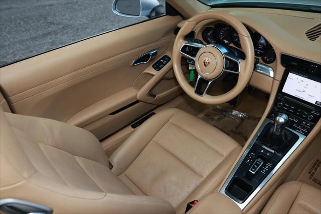 2017 Porsche 911 Carrera