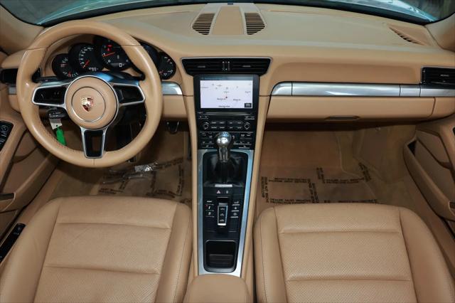 2017 Porsche 911 Carrera